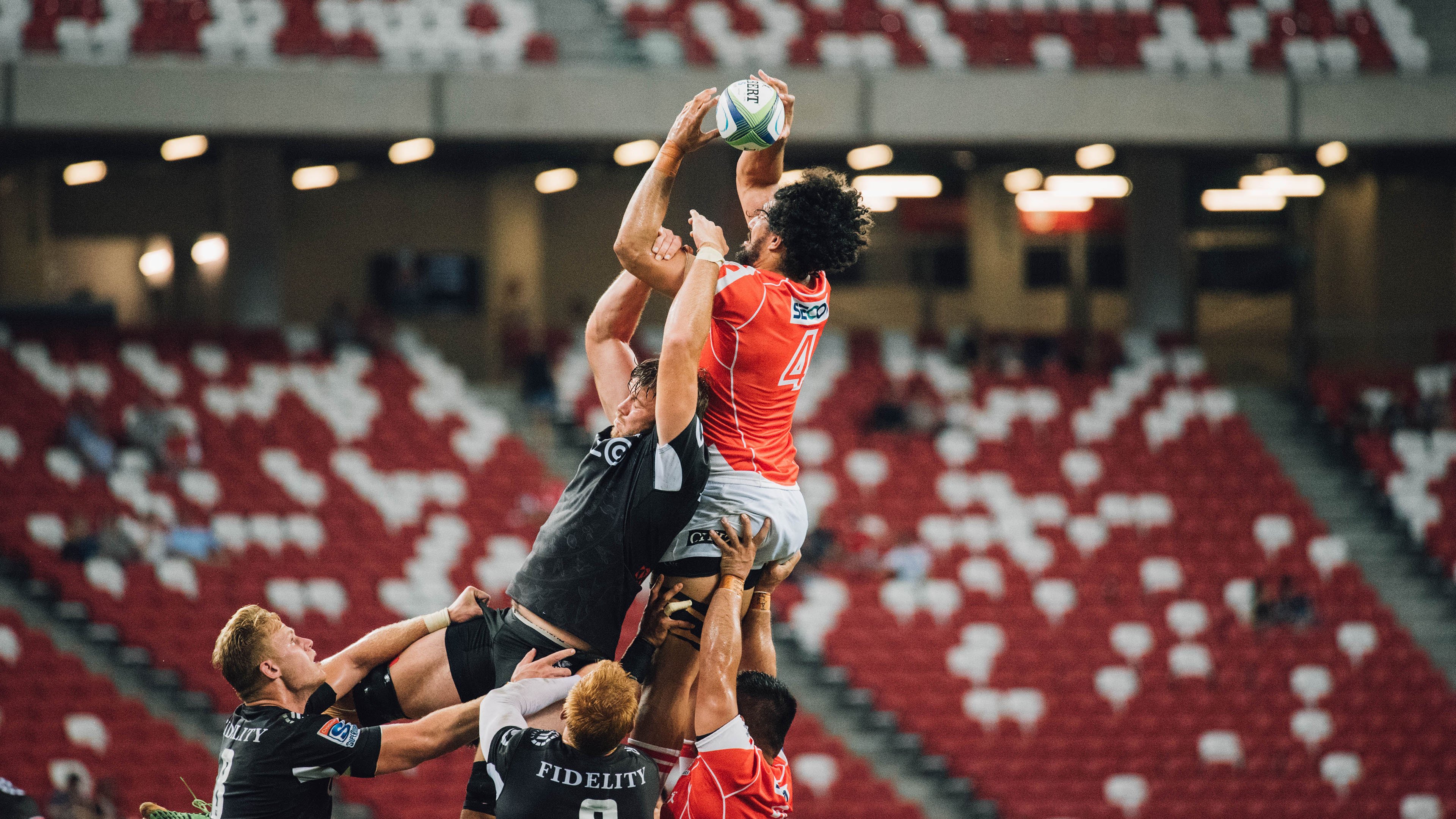 CS2操作技巧全场高光，cs2大pai键